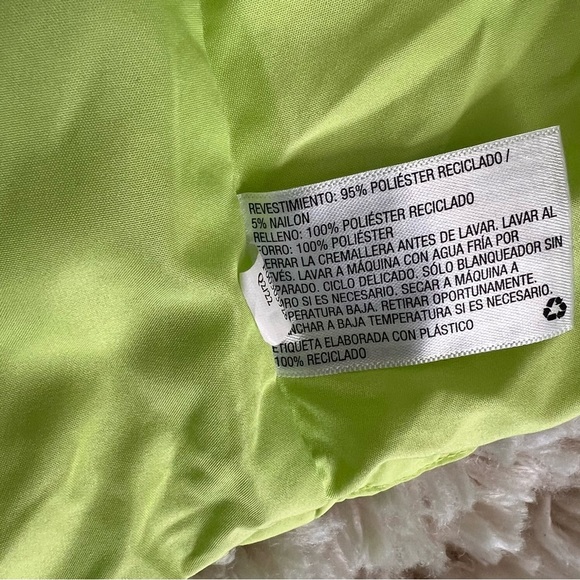 A New Day Women’s Puffer Vest Sleevless Jacket - Size S - Picture 9 of 9